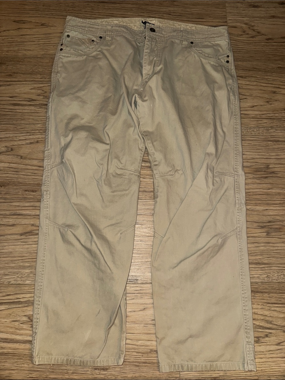 Kuhl Men's Chinos in Light Khaki Tan 42x30 Hiking Pants